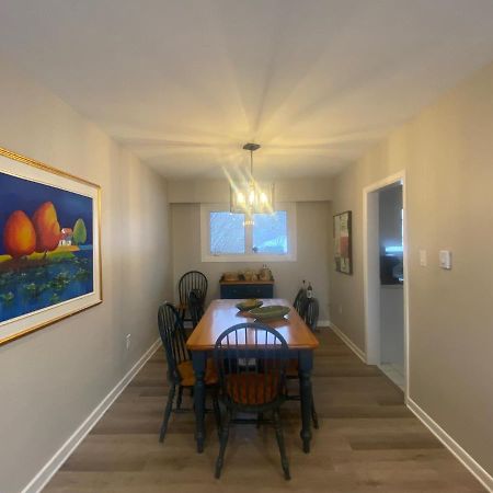 מונקטון Private Room Lakeview House- Westmount מראה חיצוני תמונה