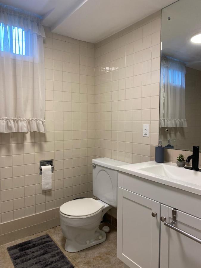 מונקטון Private Room Lakeview House- Westmount מראה חיצוני תמונה
