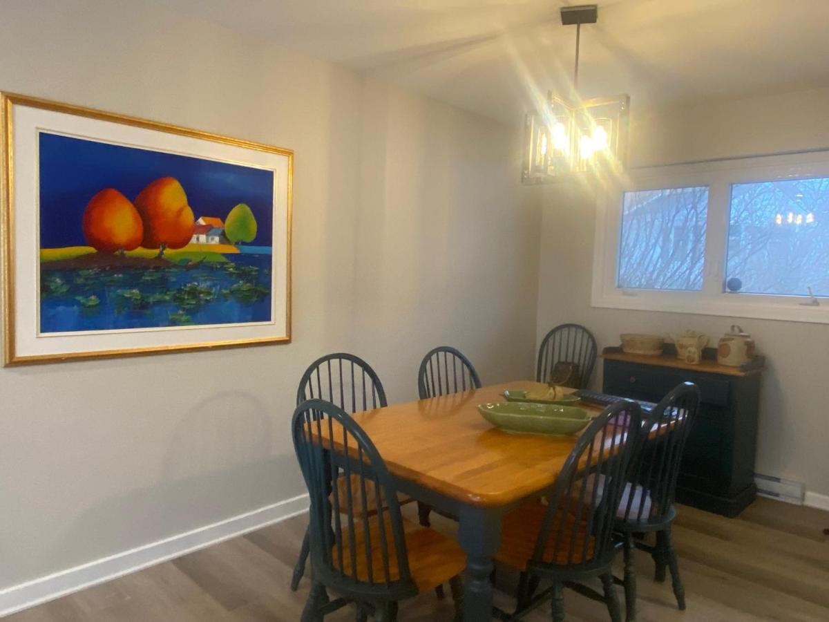 מונקטון Private Room Lakeview House- Westmount מראה חיצוני תמונה